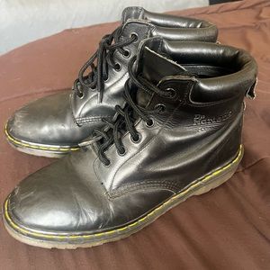 doc martins men’s size 10